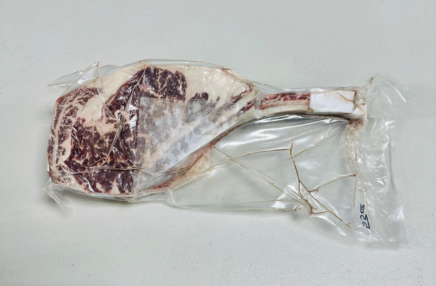 Australian Wagyu Tomahawk Ribeye steak with a marble score of 8/9+. A delicious and tender cut of meat.