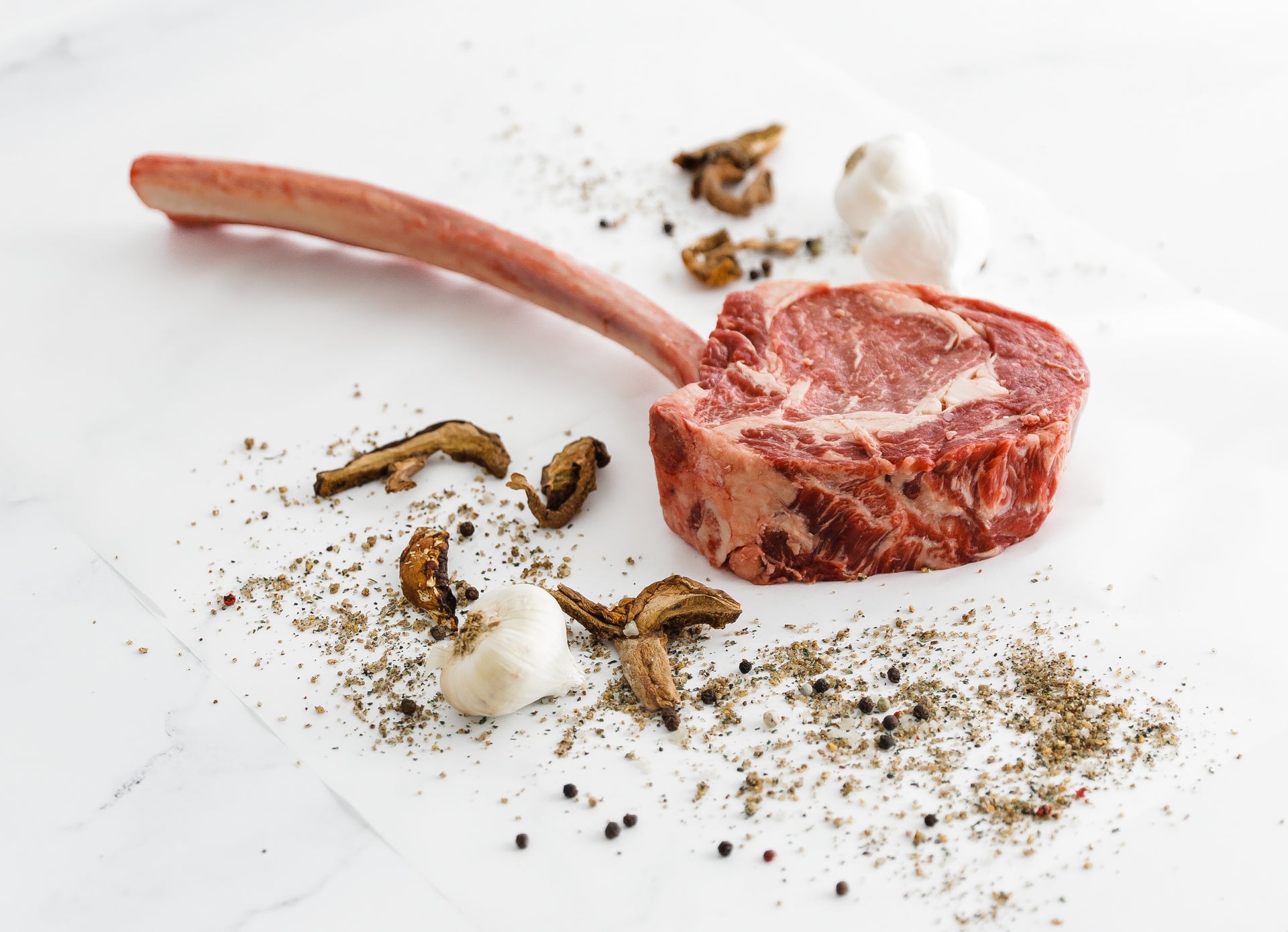 USDA Prime Tomahawk Ribeye 32oz – Premium Bone-In Steak – Second